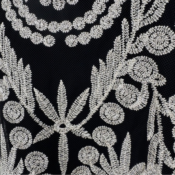 Ultra Pink Black and Cream Gold Sheer Embroidered 3/4 Sleeve Tank Blouse Large - Picture 8 of 11